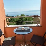 Sandra With Free Private Parking Appartement