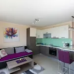 Appartement Sandra With Free Private Parking *