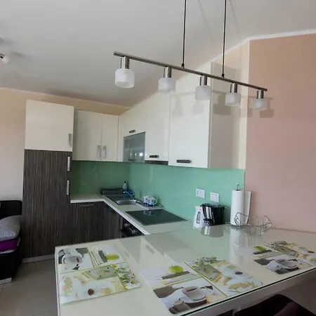 Apartment Sandra With Free Private Parking *