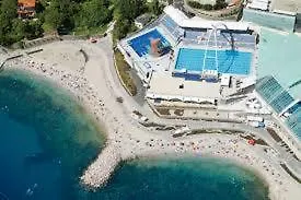 Sandra With Free Private Parking Apartment