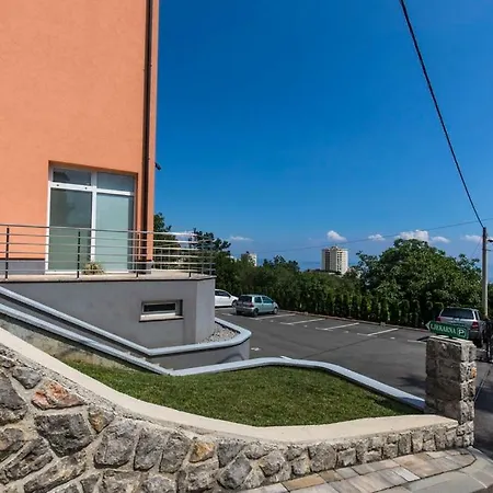 Apartment Sandra With Free Private Parking Rijeka