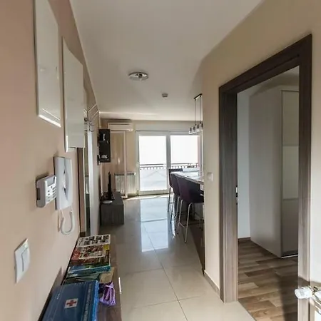 Sandra With Free Private Parking Apartment Rijeka