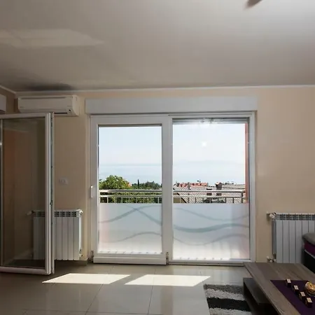 Sandra With Free Private Parking * Rijeka