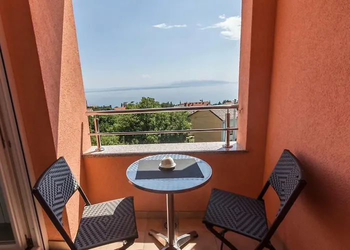 Sandra With Free Private Parking Rijeka
