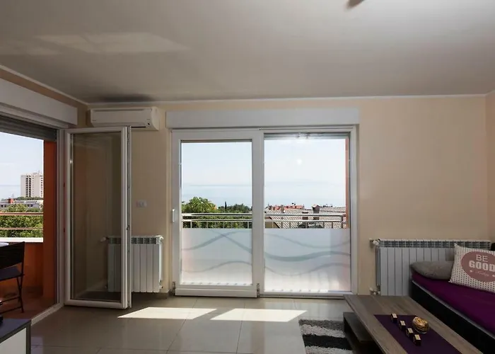 Sandra With Free Private Parking * Rijeka